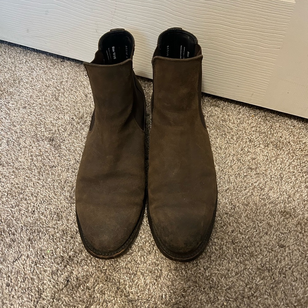 Thursday Chelsea boots